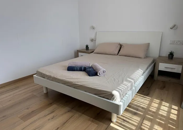 Luxury 3 Bedroom With Pool Βίλα