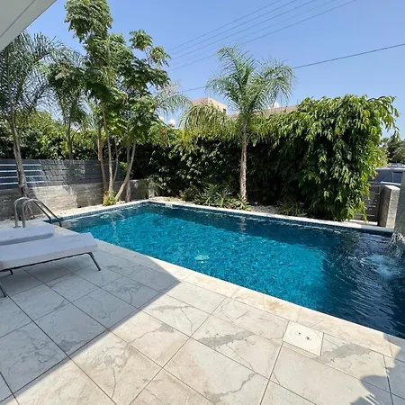 Luxury 3 Bedroom With Pool * Paphos