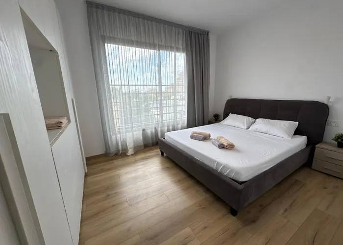 Βίλα Luxury 3 Bedroom With Pool Πάφος