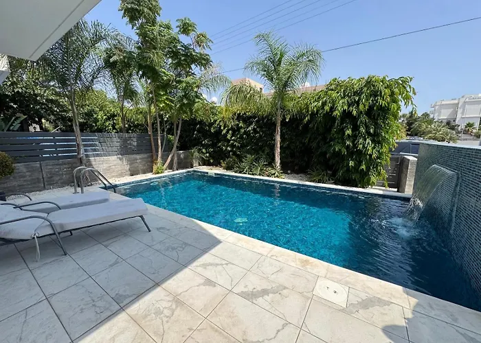 Luxury 3 Bedroom With Pool * Paphos