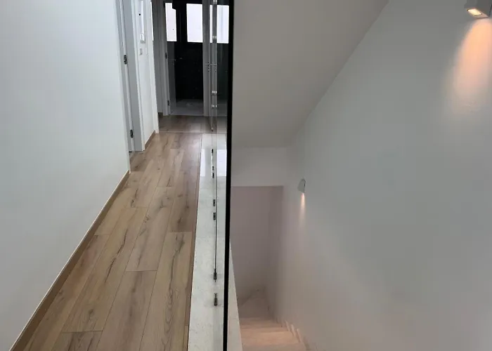 Luxury 3 Bedroom With Pool Βίλα Πάφος