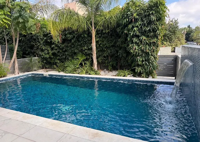 Luxury 3 Bedroom With Pool Vila Paphos